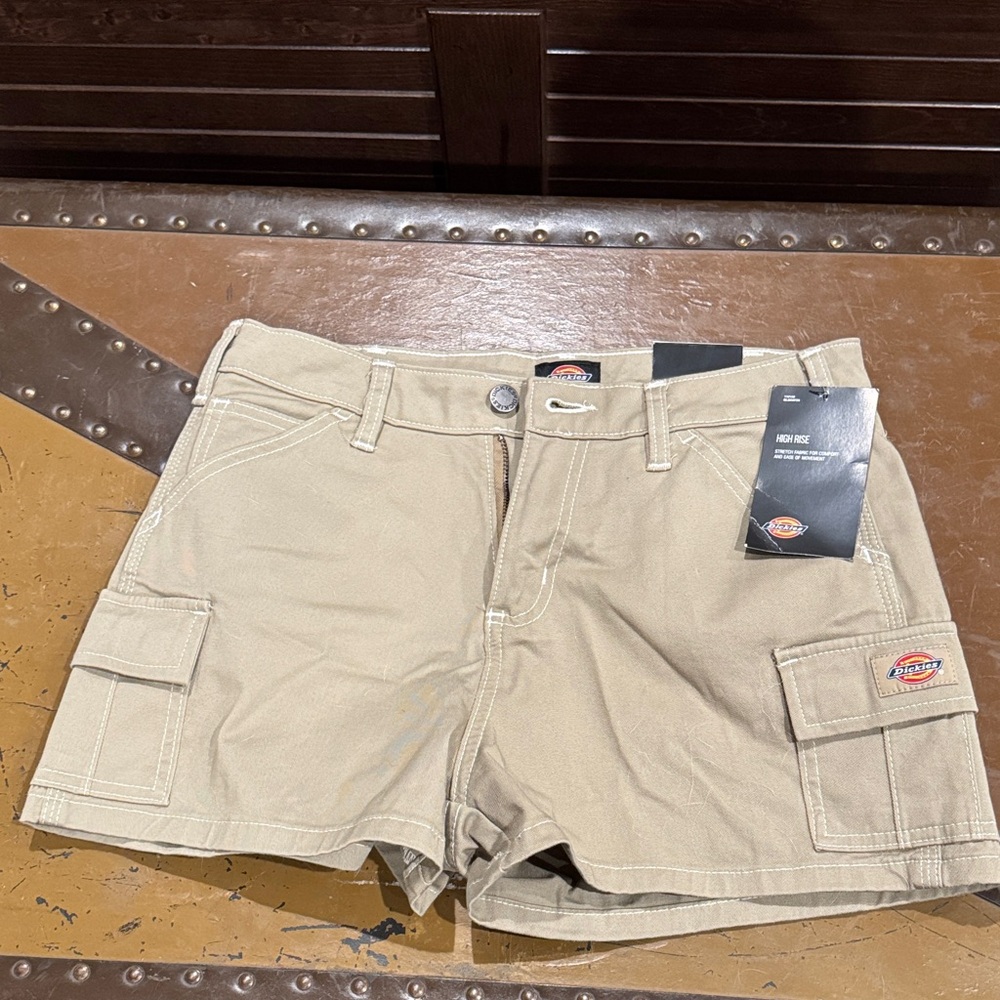 Dickies Women's Beige Cargo Shorts Size 27